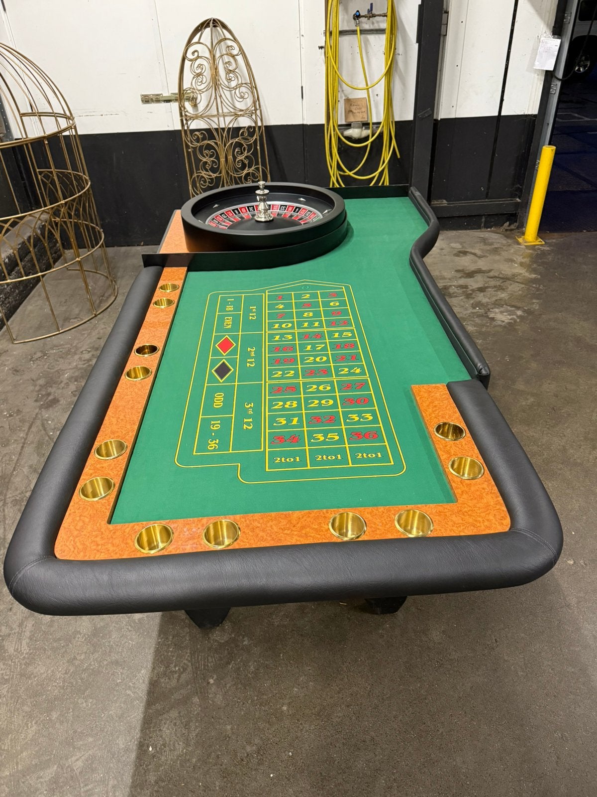 Roulette tafel met roulette wiel, Ophalen, Zo goed als nieuw
