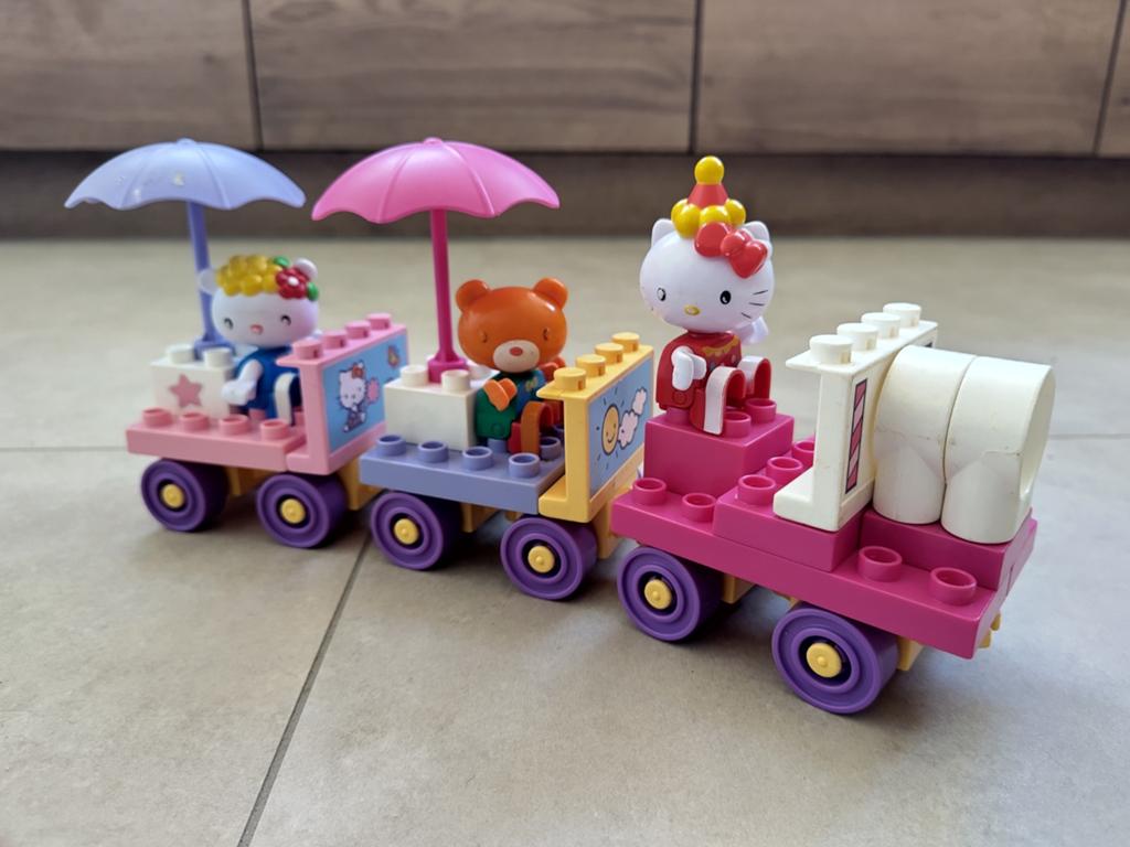 Unico Hello Kitty verjaardagstrein, Ophalen of Verzenden, Gebruikt, Overige merken