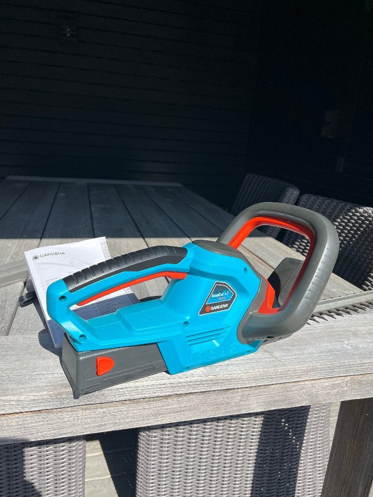 Heggenschaar Gardena, Ophalen, Zo goed als nieuw