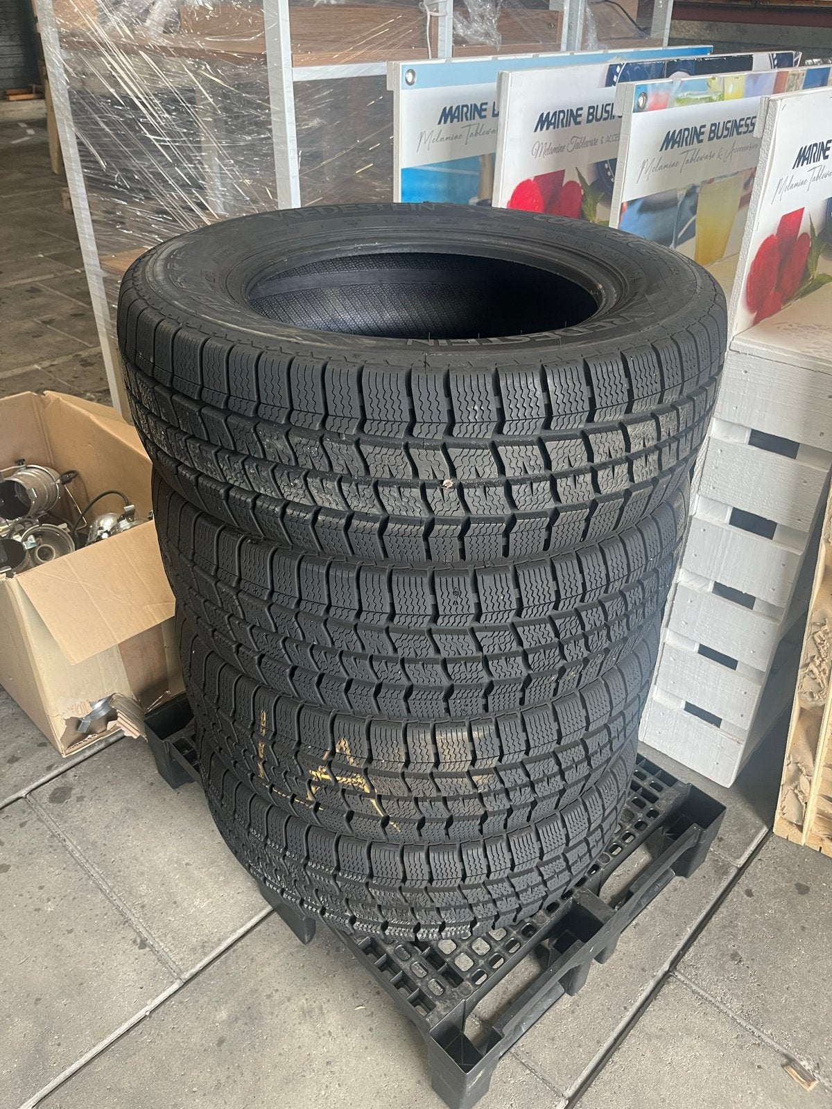 Vredestein winterbanden 215/65 R16 met 10 mm profiel, Auto-onderdelen, Ophalen, 16 inch, Winterbanden, Band(en)