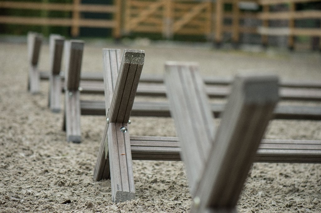 Trainingsmateriaal, Cavaletti, Hindernis, Springbalk, Opfok, Veld omheiningen, Schaijk, Info@veldomheiningen.nl