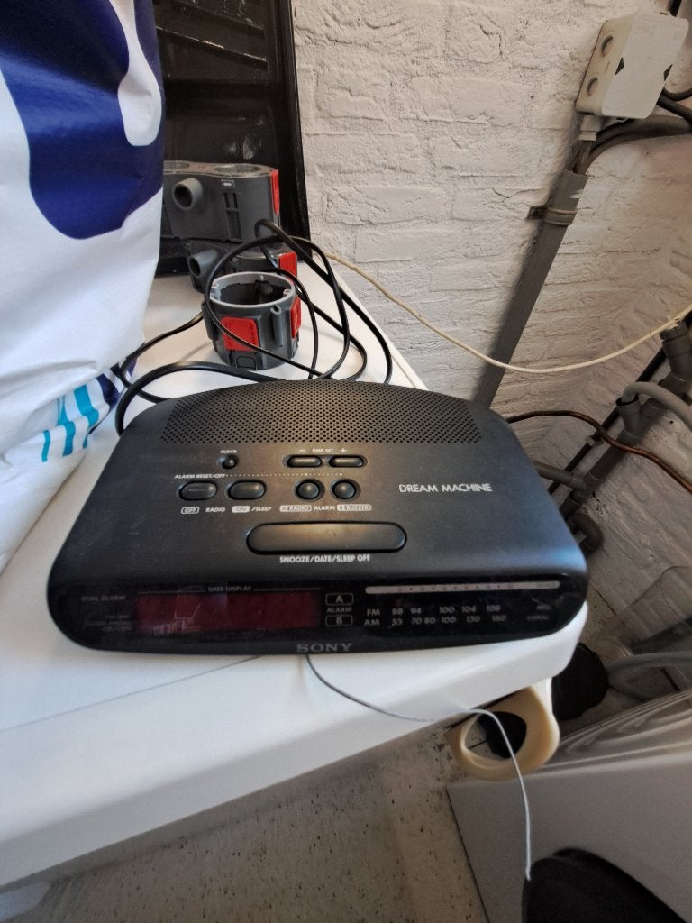 Sony Dream Machine Wekker Radio - Gebruikt, Witgoed en Apparatuur, Ophalen of Verzenden, Gebruikt, Digitaal