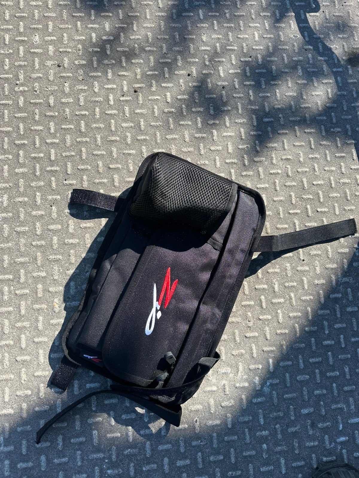 Zip tasje, Ophalen, Zo goed als nieuw