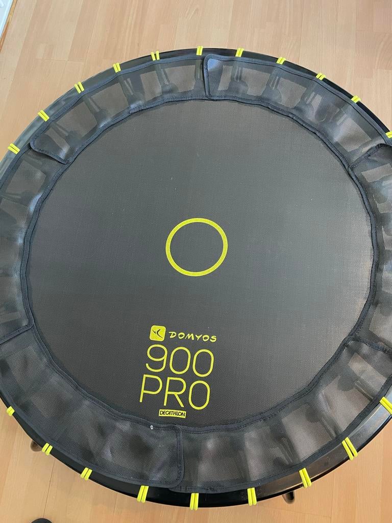 Domyos 900 Pro Trampoline - Zo goed als nieuw, Kinderen en Baby's, Speelgoed | Buiten | Trampolines, Ophalen, Zo goed als nieuw