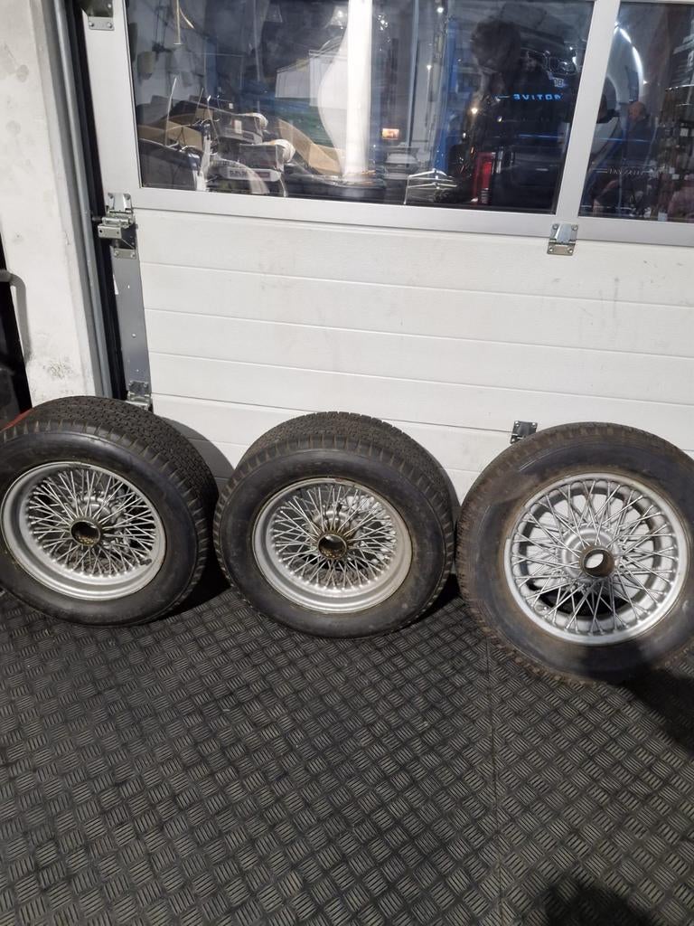3 Gebruikte Jaguar Spaakvelgen, Ophalen, Gebruikt, Zomerbanden, Velg(en)