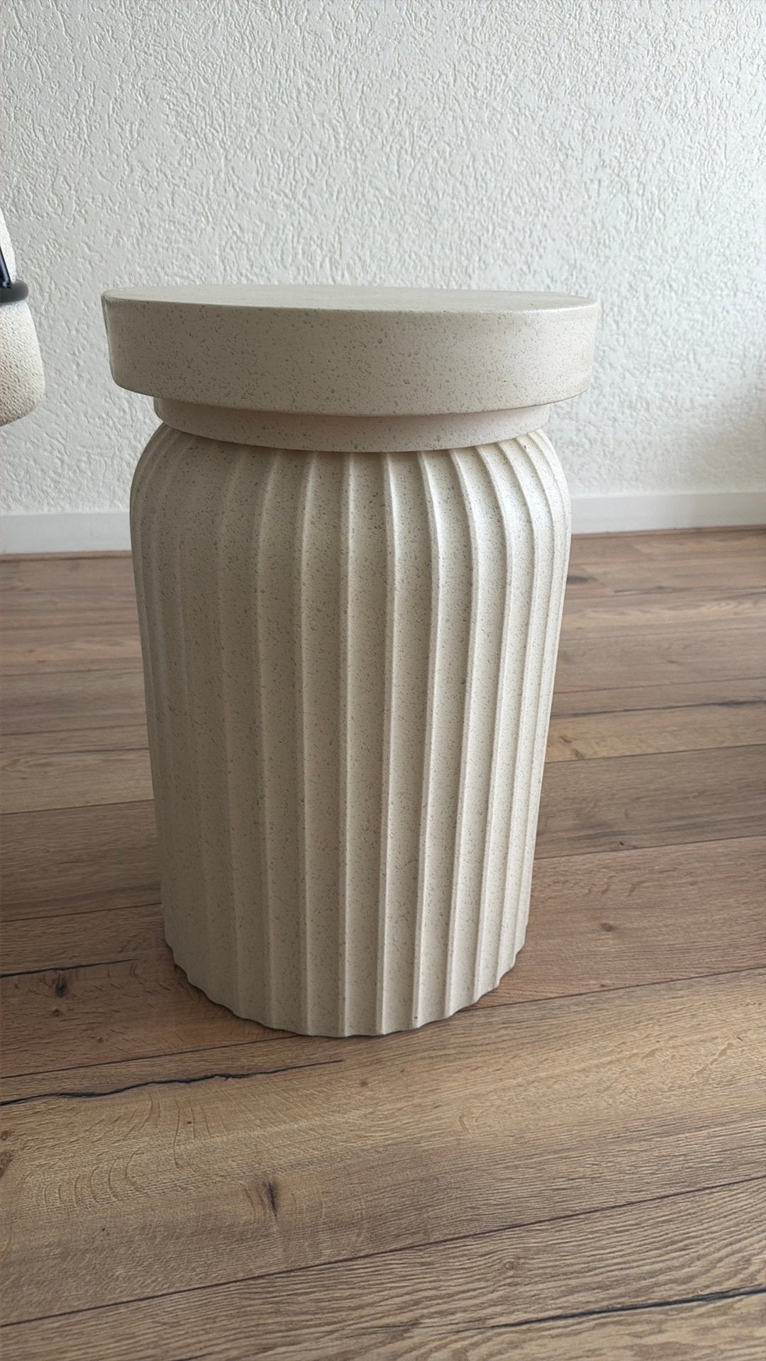Bijzettafel yanara leenbakker, Minder dan 55 cm, Rond, Zo goed als nieuw, Ophalen
