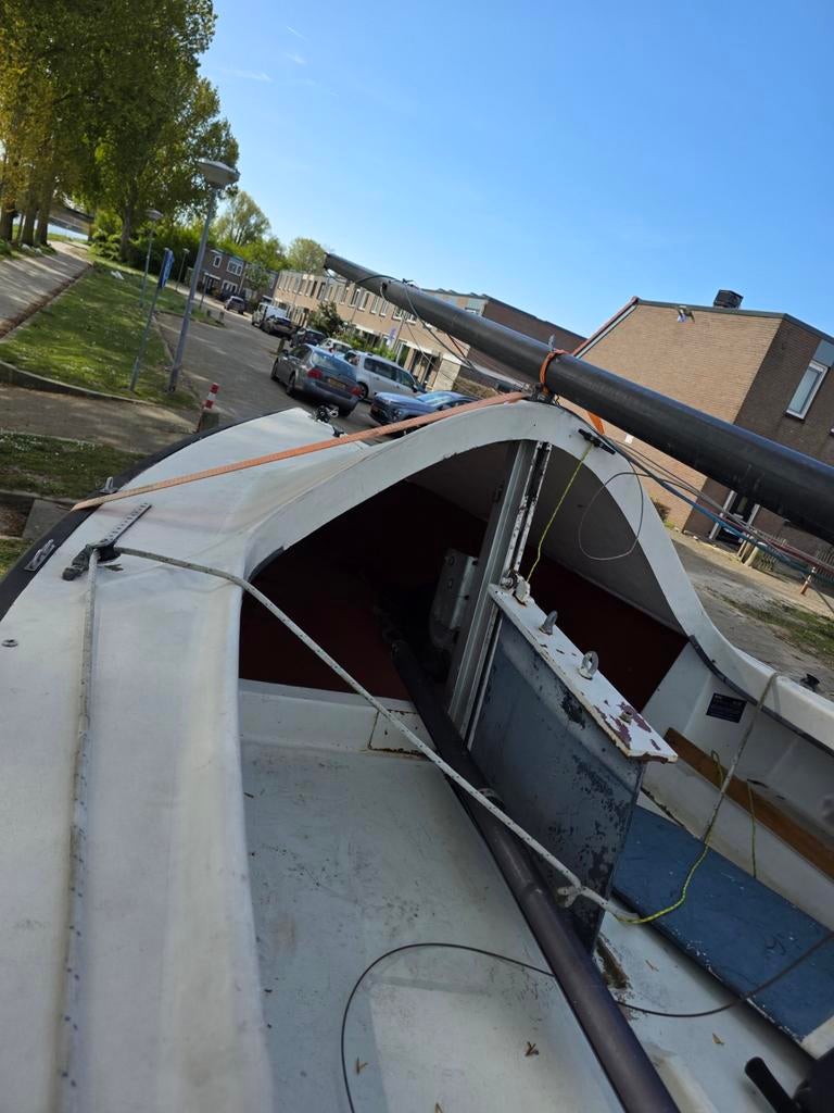 Efsix 650 – Complete open zeilboot met sterke trailer | N, Watersport en Boten, Ophalen of Verzenden, Gebruikt