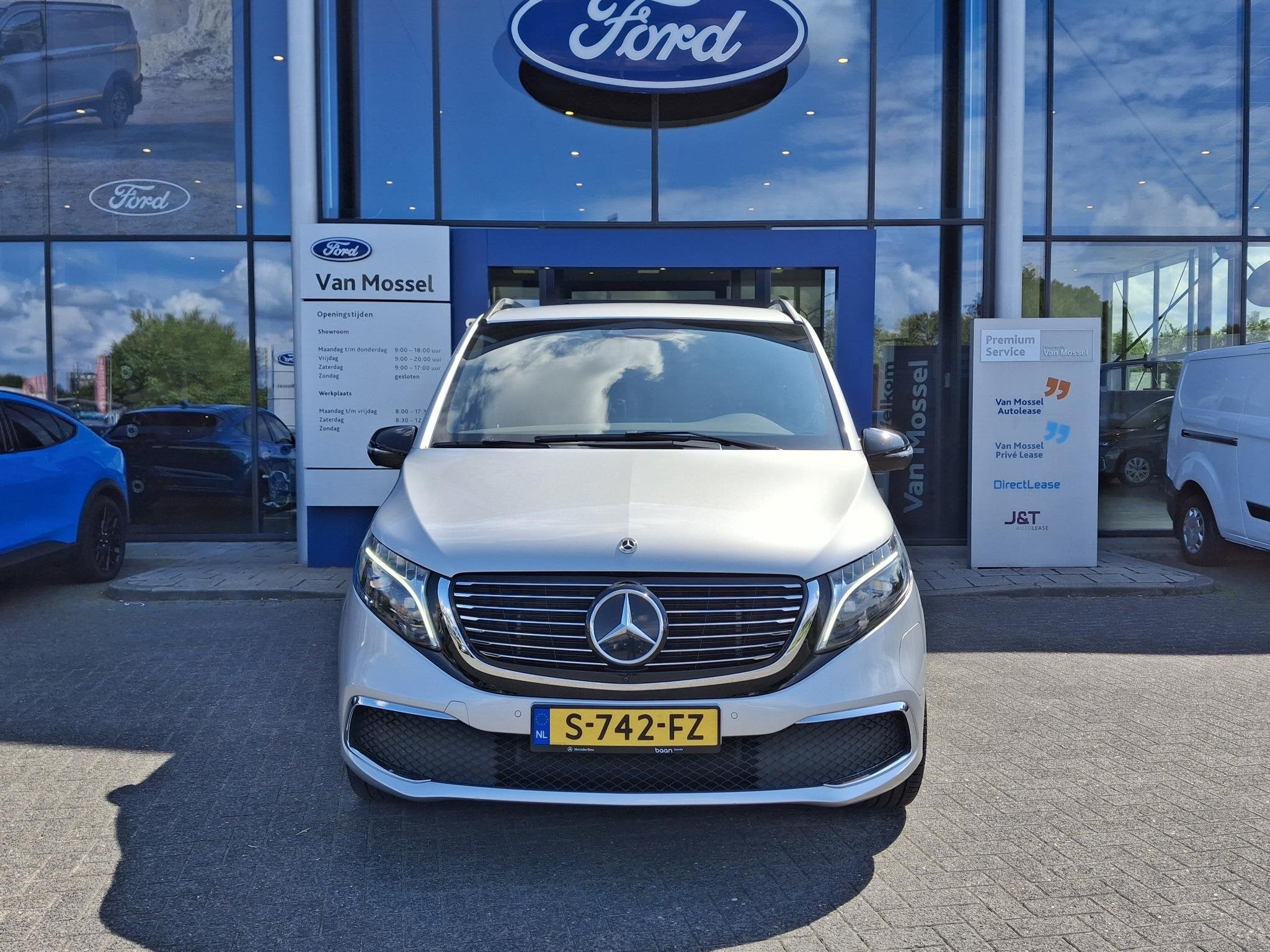 Mercedes-Benz EQV 300 L2 Avantgarde 90 kWh Automaat | 7 pers, Auto's, Gebruikt, Overige modellen, Overige carrosserieën, 2535 kg