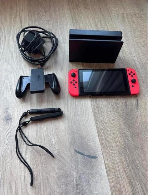 Nintendo Switch V1 - UNPATCHED - XAJ4001, Spelcomputers en Games, Spelcomputers | Nintendo Switch, Ophalen, Gebruikt, Met 2 controllers