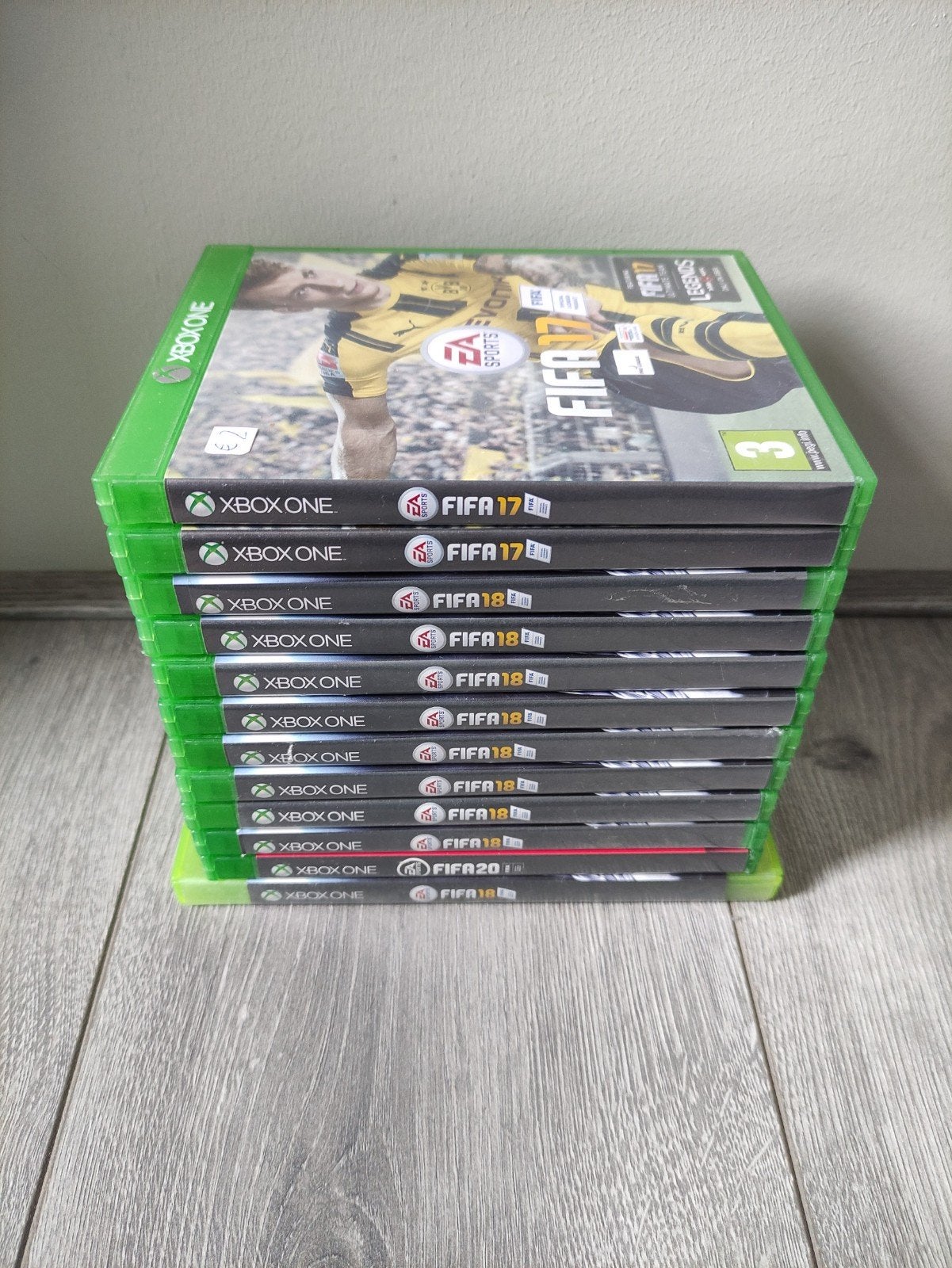Partij 12 fifa games xbox one, Spelcomputers en Games, Ophalen of Verzenden, Zo goed als nieuw, Sport, 3 spelers of meer