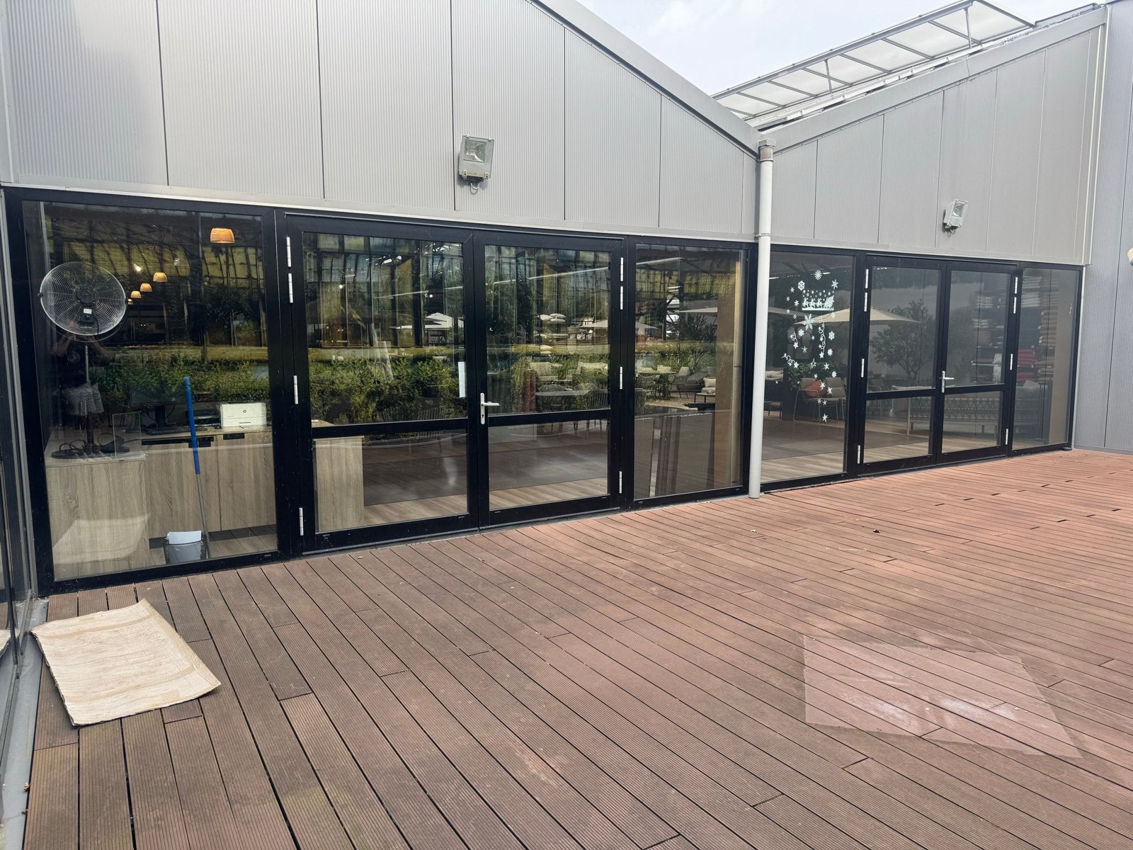 2 dubbele aluminium deuren en 4 glazen raamkozijnen HR++, Doe-het-zelf en Verbouw, Kozijnen en Schuifpuien, Ophalen, Gebruikt