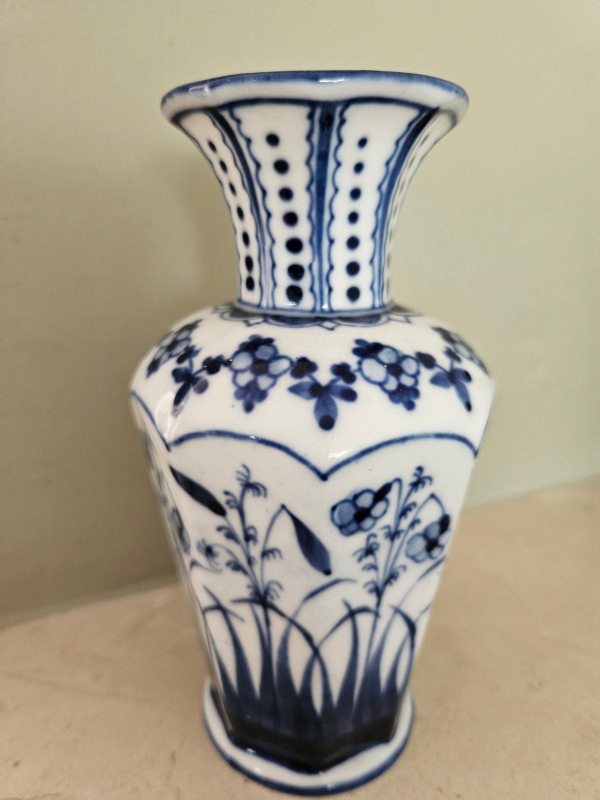 Delfts Blauw antiek vaasje, Ophalen of Verzenden