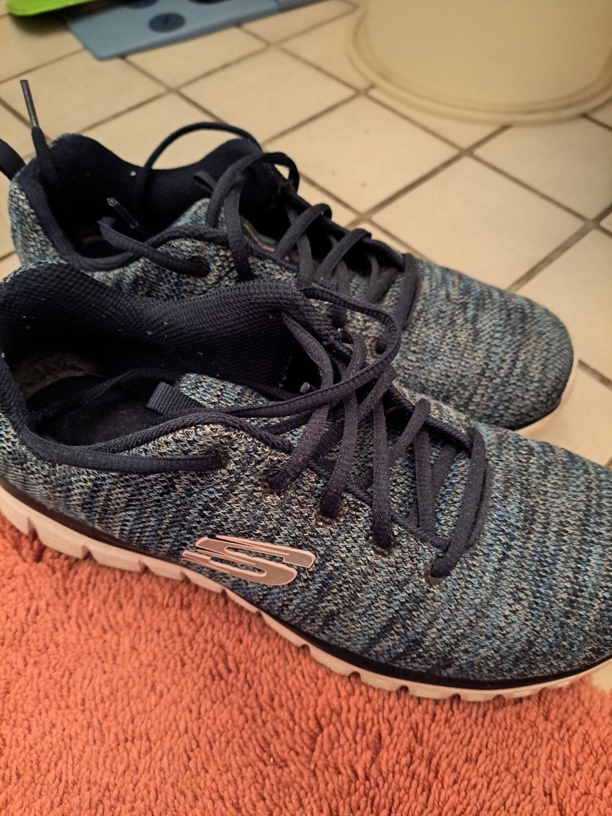 prachtige blauwe dames sneakers 40 Z.G.A.N, Overige merken, Hardloopschoenen, Ophalen of Verzenden, Zo goed als nieuw