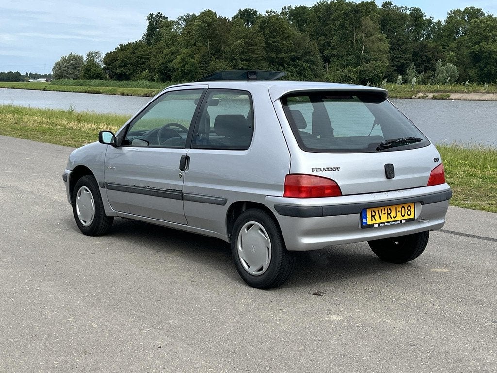 Peugeot 106 1.6 Accent Automaat, schuifdak, Auto's, Stof, Gebruikt, 31 €/maand, 4 cilinders
