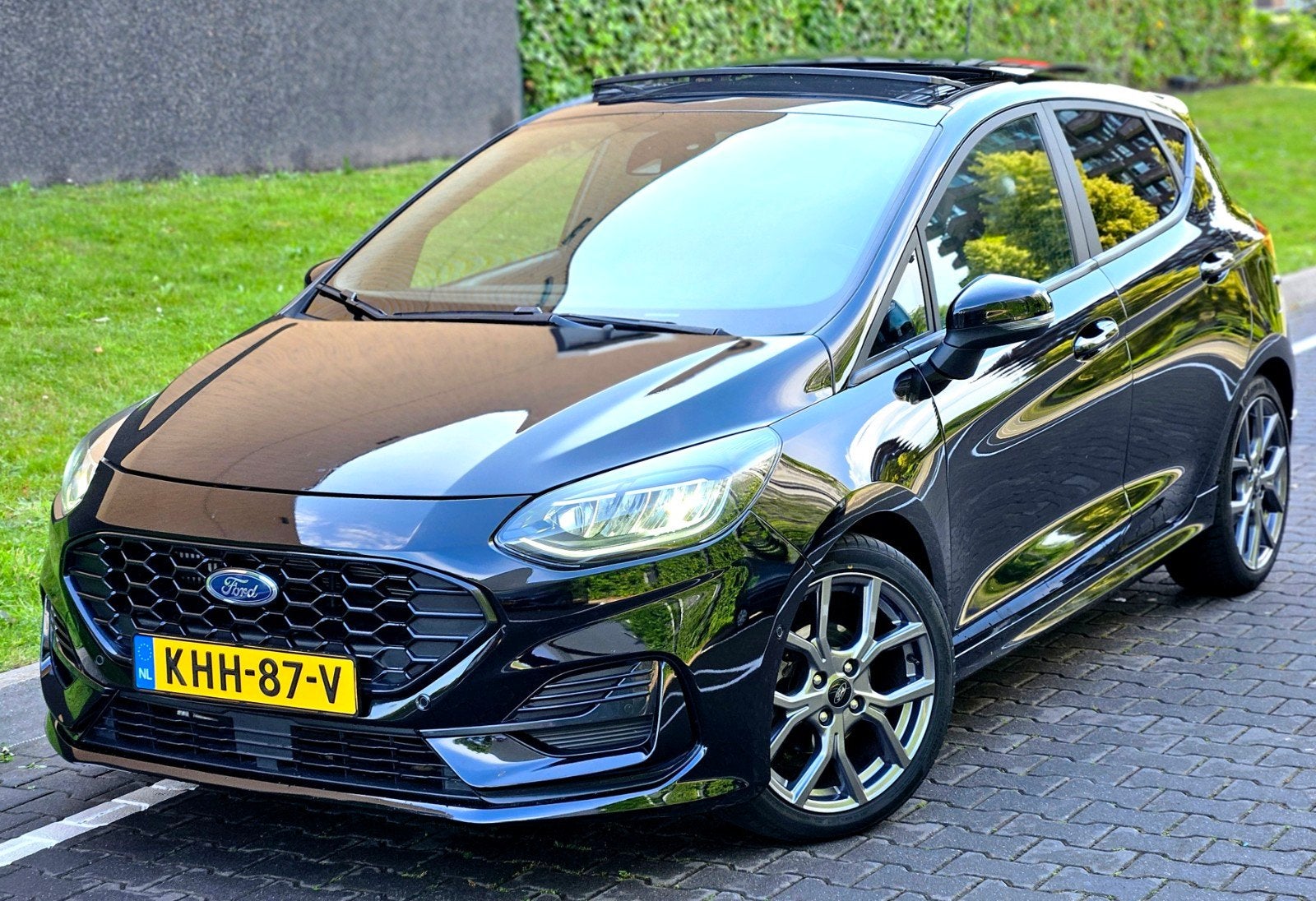 Ford Fiësta 1.0 Ecoboost Hybrid 125pk ST Line Pano Keyless, Zwart, Bedrijf, 19 km/l, Hybride Elektrisch/Benzine