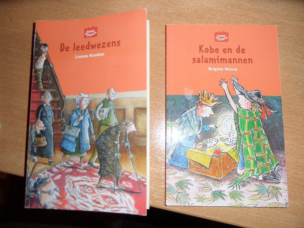 2x leesboekje AVI-7 De leedwezens en Kobe en de salamimannen, Boeken, Ophalen of Verzenden, Zo goed als nieuw, Fictie algemeen