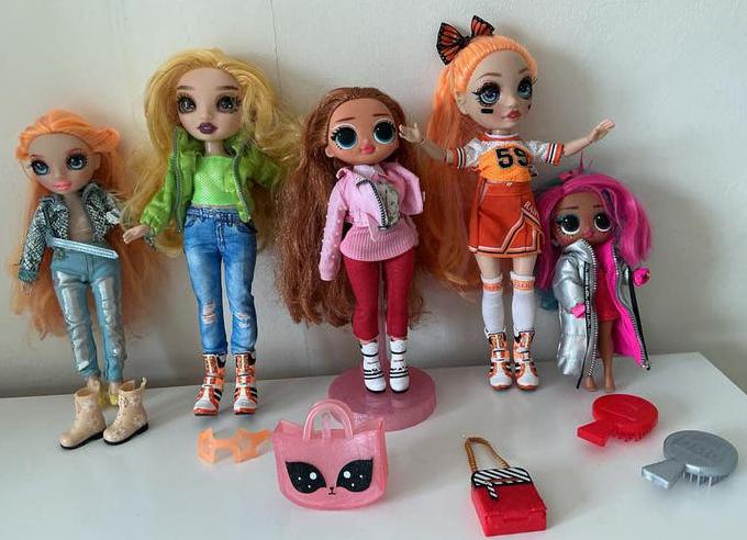Rainbow High en LOL poppen met lange haren en kleding!, Kinderen en Baby's, Speelgoed | Poppen, Ophalen of Verzenden, Gebruikt