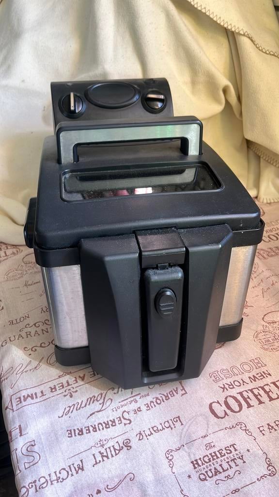 Frituurpan, 3 tot 4 liter, Ophalen, Zo goed als nieuw, Uitneembare binnenpan