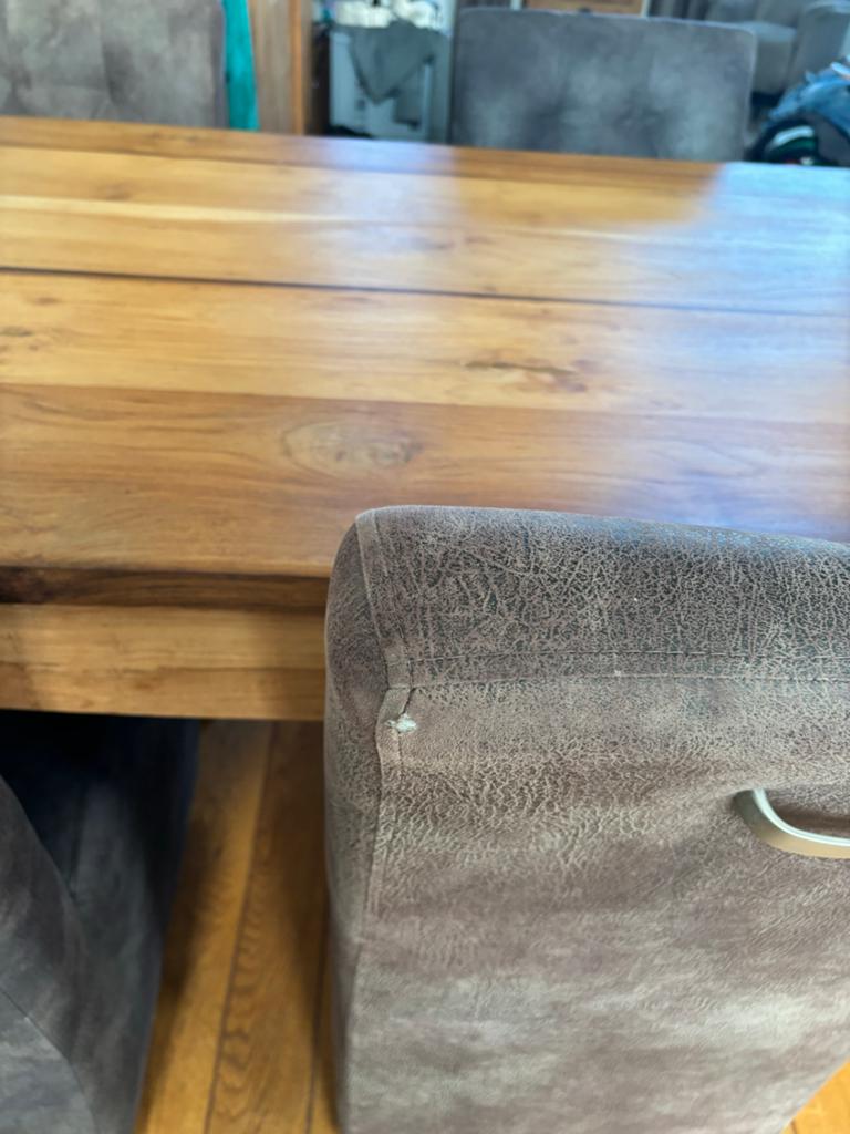 Teakhouten eettafel met 4 stoelen met wieltjes., Ophalen, Gebruikt, Teakhout, 50 tot 100 cm