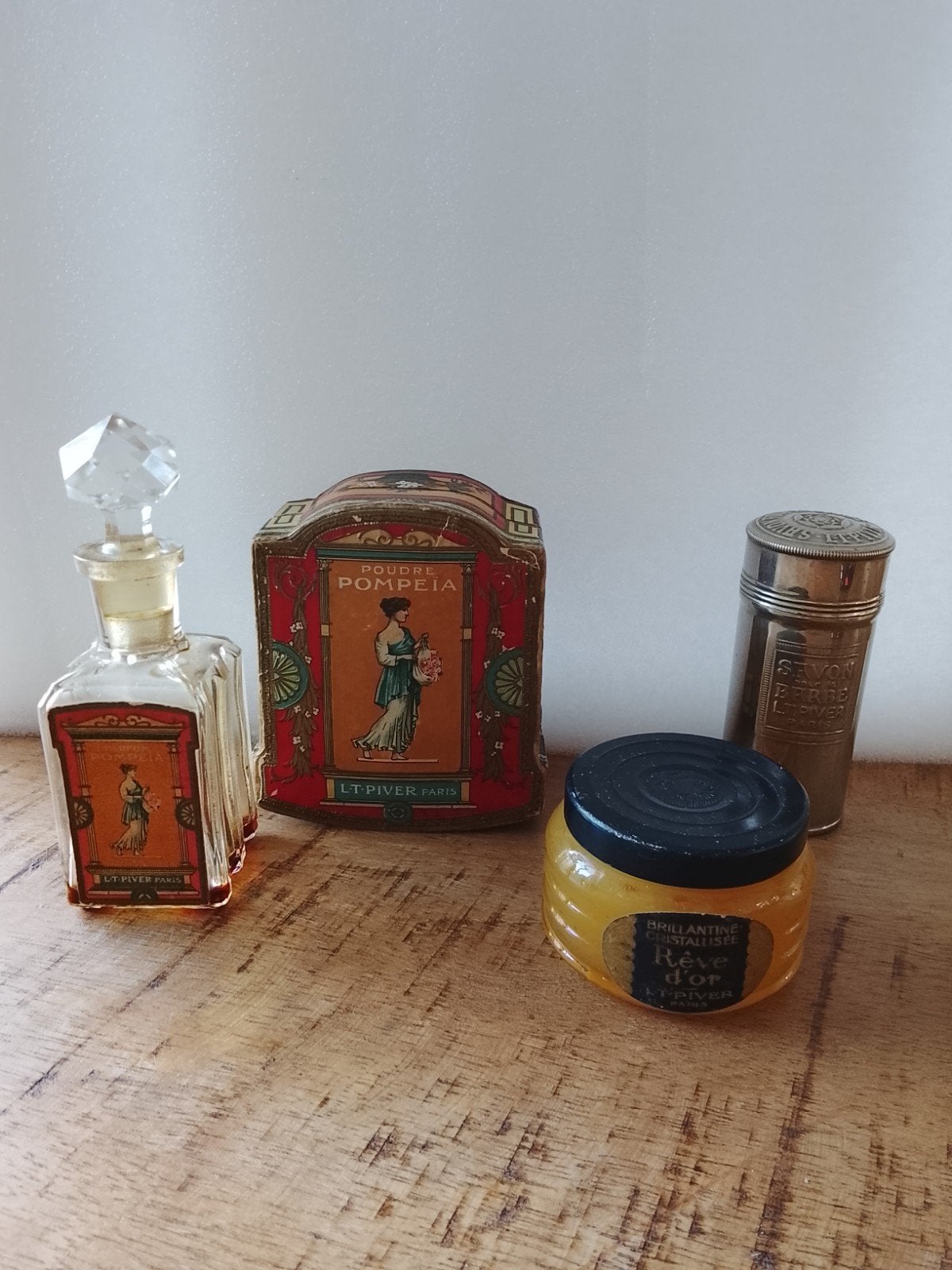 L.T. piver collectie, Ophalen of Verzenden, Gebruikt, Parfumfles, Gevuld