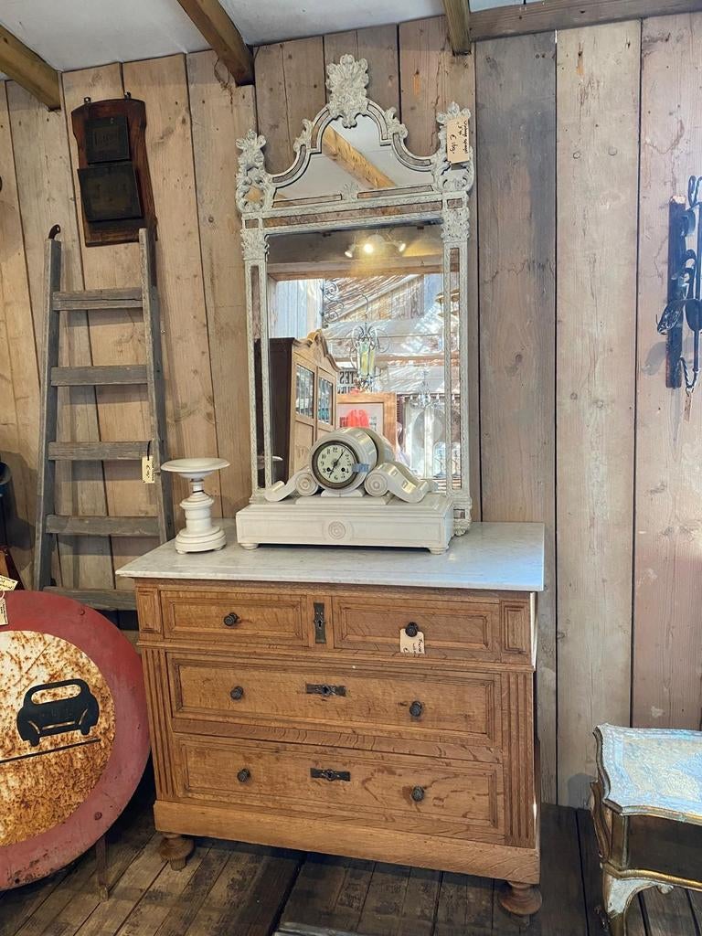 Landelijk Frans eiken kast ladekast commode