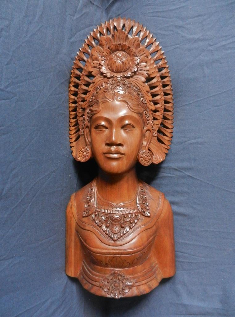 Grote houten vrouwenbuste Sri Dewi Indonesië Bali h. 45,3 cm, Buste, Ophalen of Verzenden, Handgemaakt, 20 - 50 cm