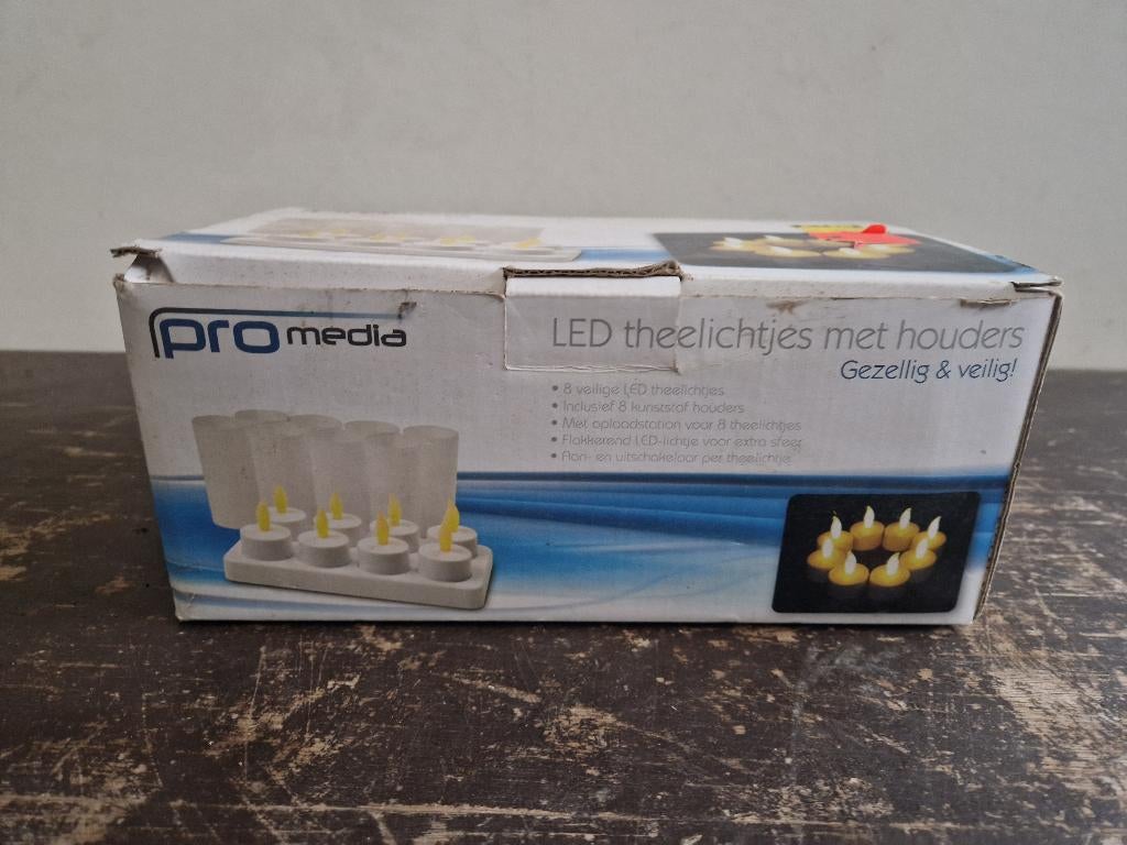 LED theelichtjes met houders nog nieuw in de doos, Overige materialen, Nieuw, Ophalen of Verzenden, Kaars