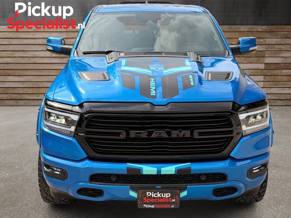 Dodge Ram 1500 5.7 V8 4x4 Crew Cab Laramie VERHOOGD , SPACER, Auto's, Dodge, Automaat, Gebruikt, 5654 cc, Blauw
