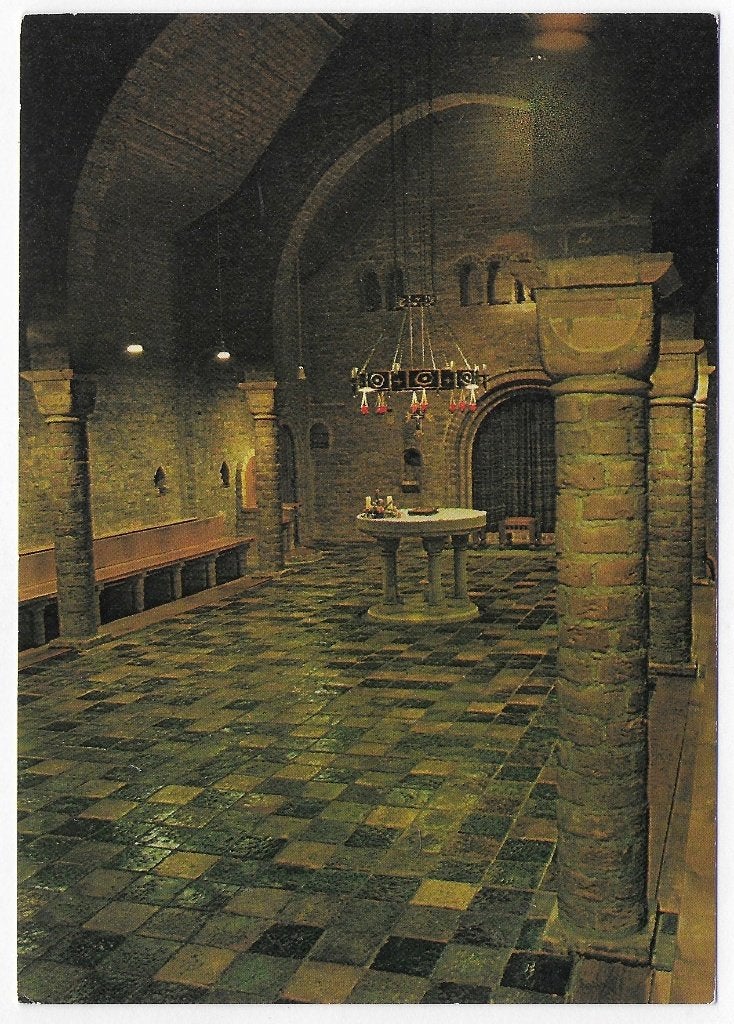 Doetinchem Willibrordusabdij - Ongelopen ansichtkaart B4400, Ophalen of Verzenden, 1980 tot heden, Gelopen, Gelderland