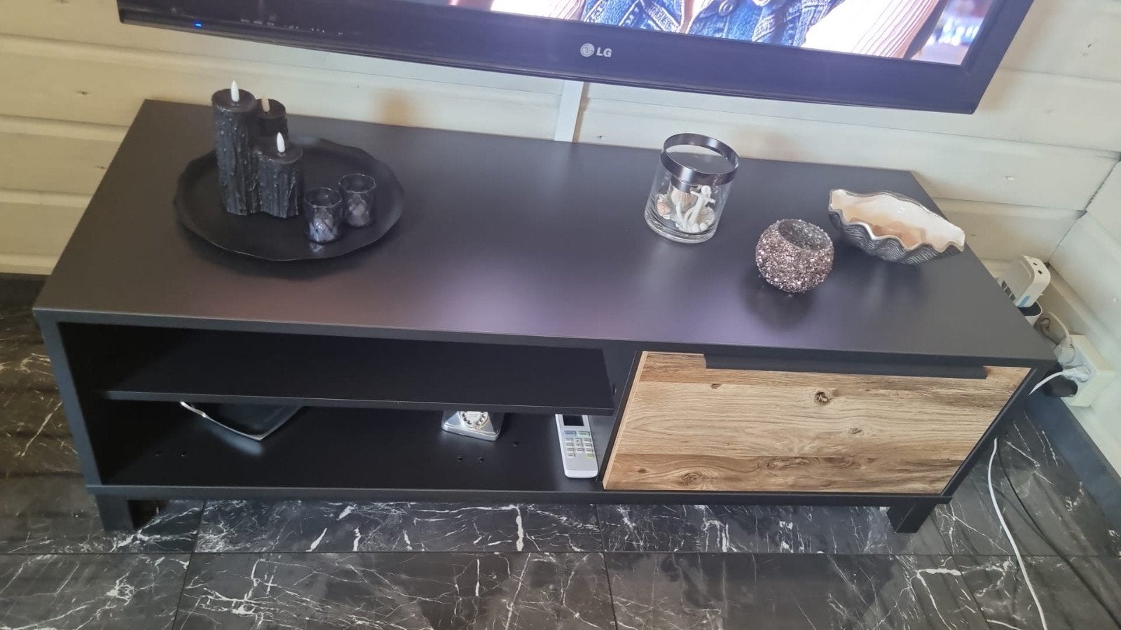 Salontafel en TV-meubel - Zwart met houtkleur, Ophalen of Verzenden, Gebruikt, Overige houtsoorten
