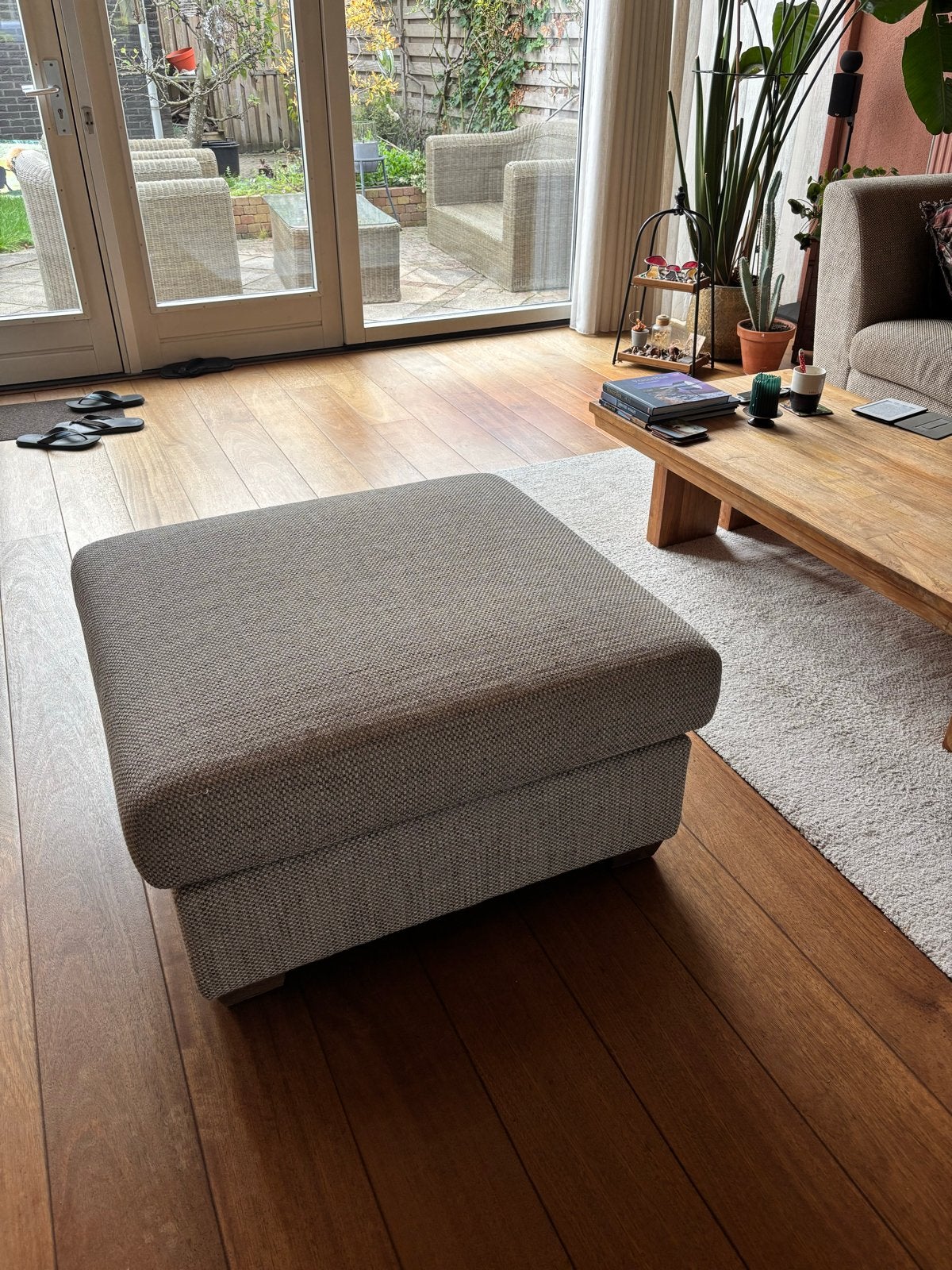 Vierkante poef/hocker - 85x85 cm, Ophalen, Gebruikt, Vierkant, 75 tot 100 cm