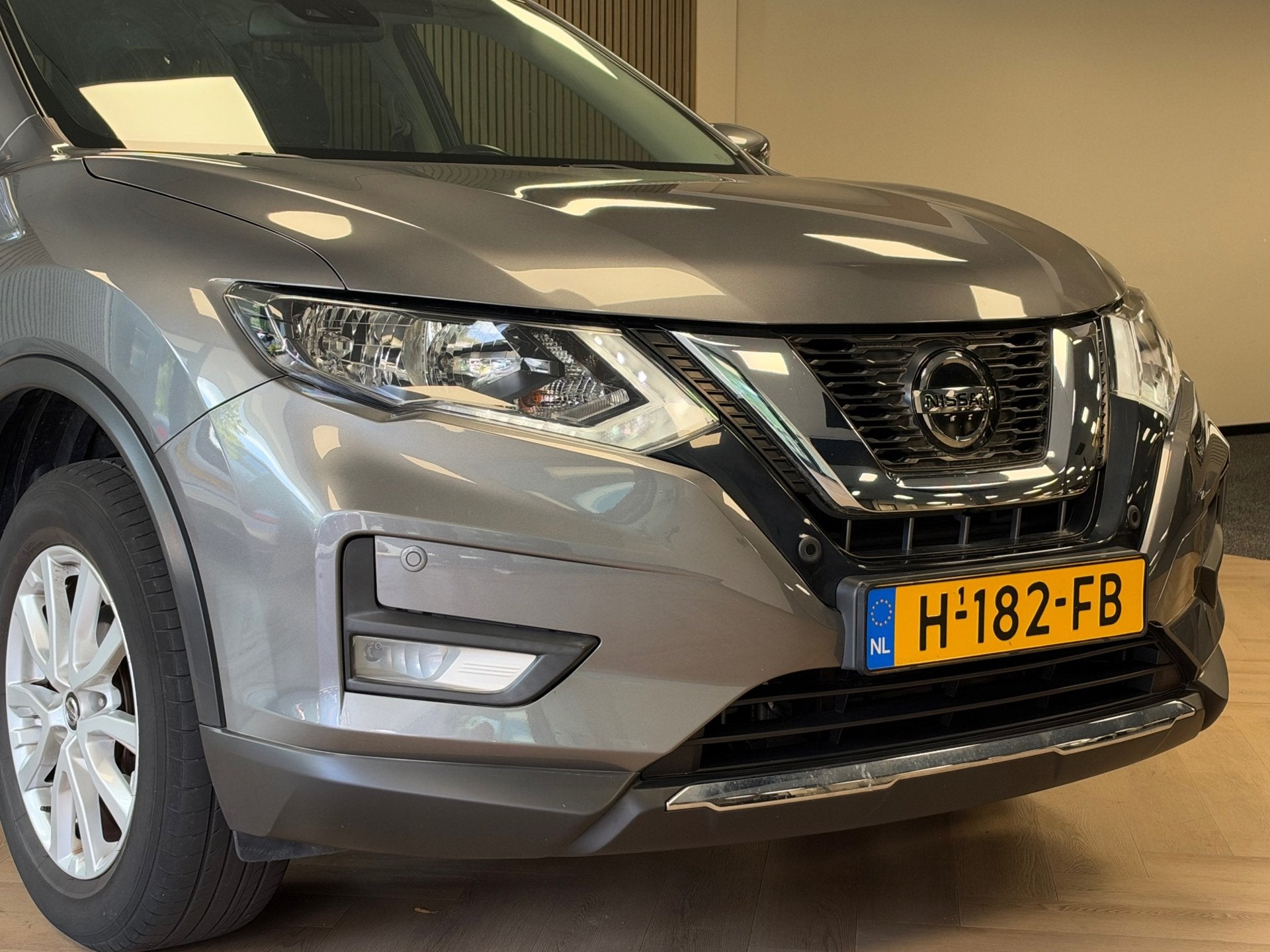 Nissan X-Trail 1.3 DIG-T Acenta AUTOMAAT NAVIGATIE 360CAM CL, Auto's, Stof, Gebruikt, 4 cilinders, Met garantie (alle)