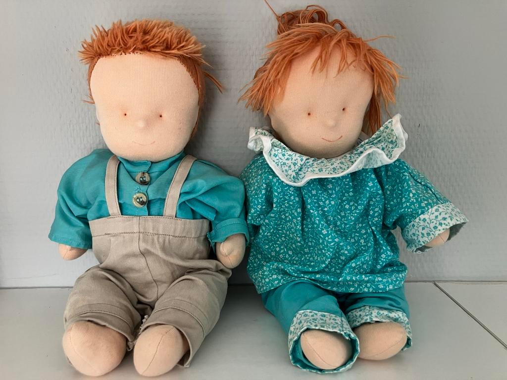 Handgemaakte Waldorf poppen met kleertjes, Ophalen of Verzenden, Gebruikt, Overige typen