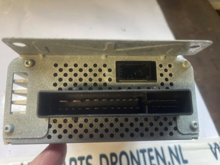 Radio versterker van een Audi A6, Gebruikt, -, Verzenden, -