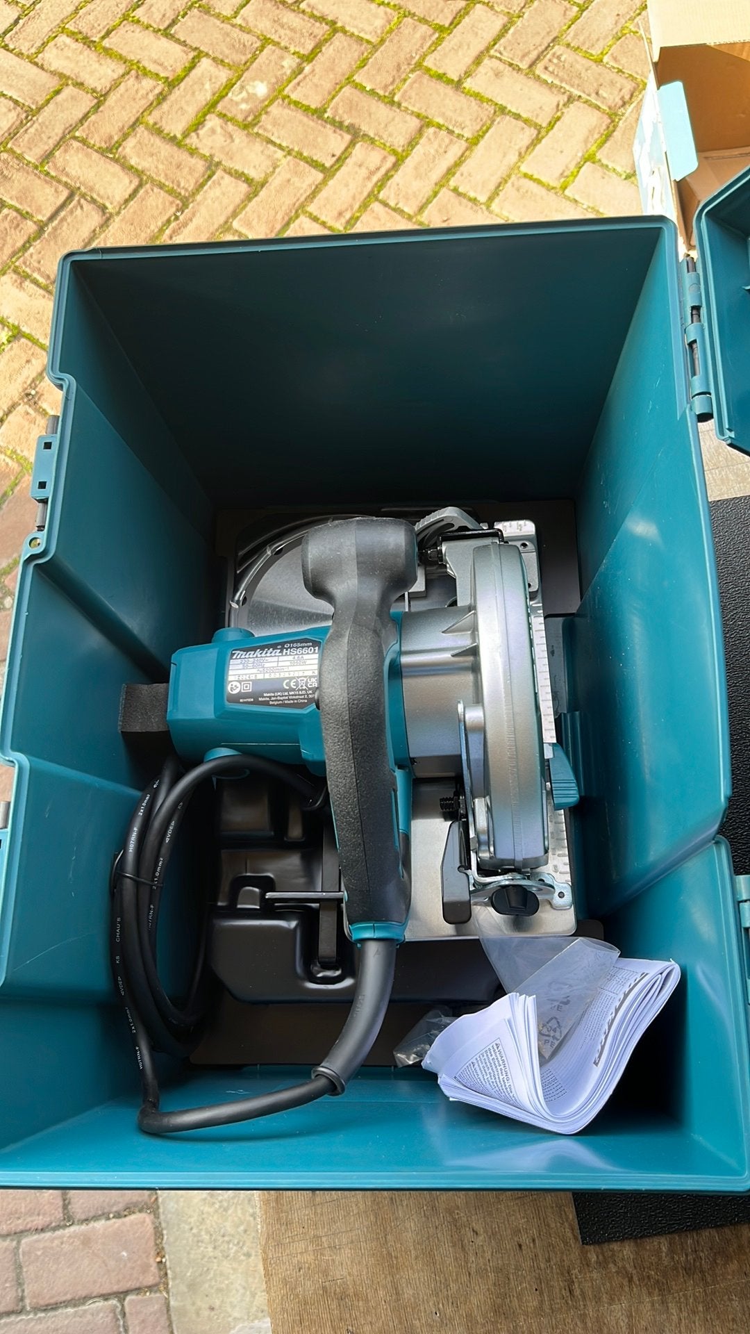 Nieuwe Makita HS6601 cirkelzaag, Ophalen, Cirkelzaag, Nieuw, 600 tot 1200 watt