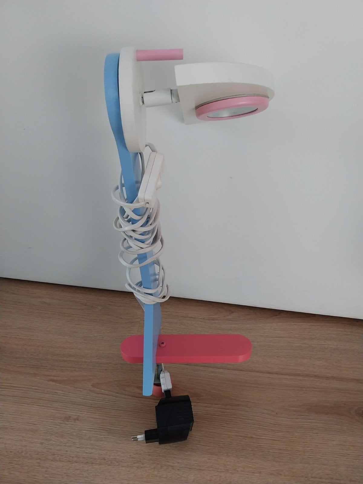 houten spotlamp bureaulamp klemlamp wit roze blauw, Ophalen of Verzenden, Zo goed als nieuw, Hout, Meerkleurig