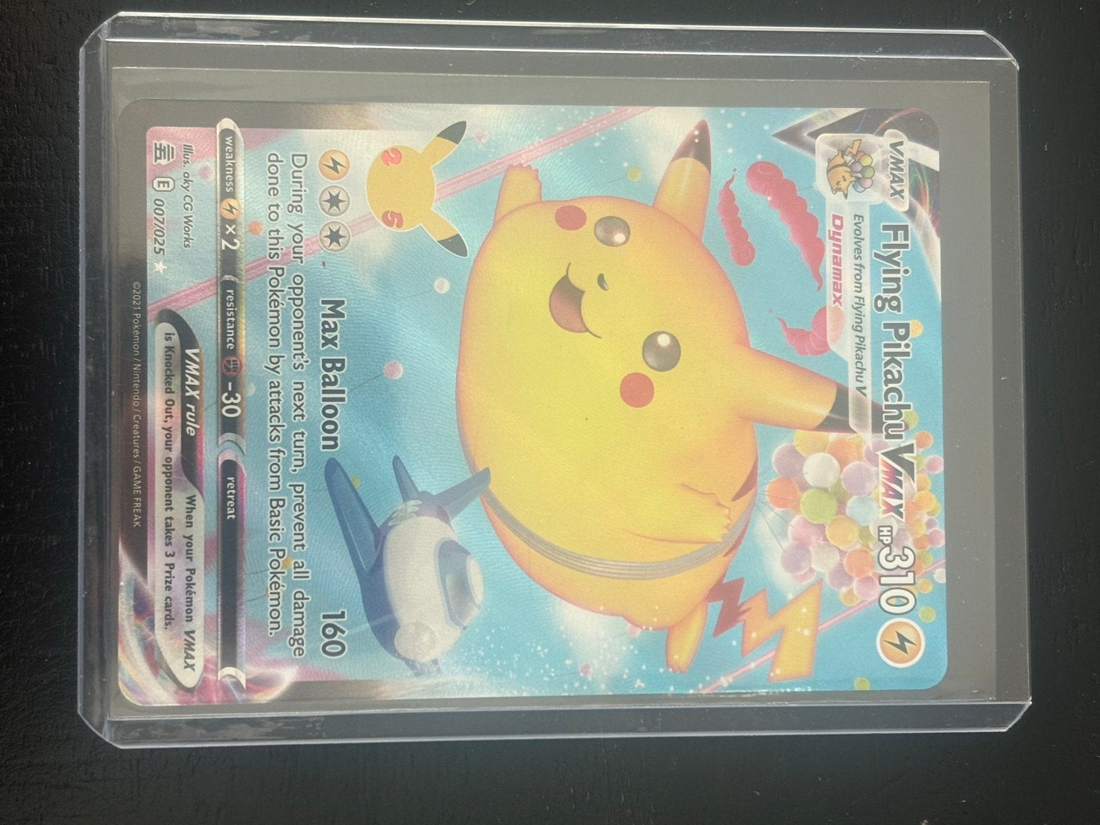 Flying Pikachu VMAX (007/025) Pokémon Kaart, Ophalen, Zo goed als nieuw, Losse kaart