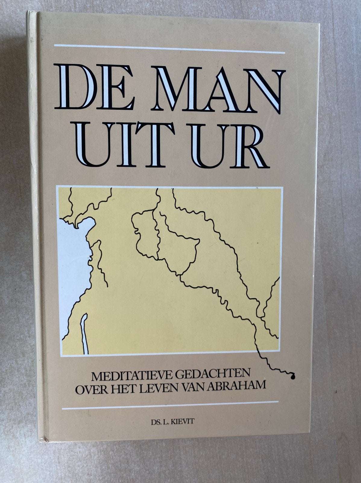 De man uit Ur (Ds. L. Kievit), Boeken, Ophalen of Verzenden, Zo goed als nieuw