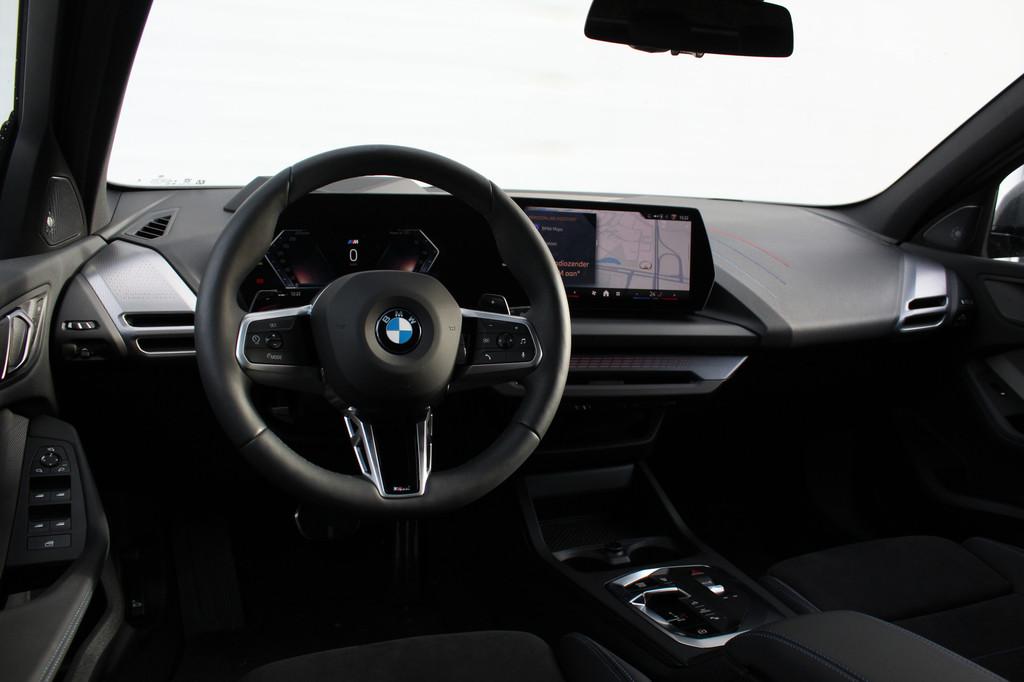 BMW 1 Serie 120 High Executive M Sport Automaat / Panoramada, 156 pk, Origineel Nederlands, Bedrijf, 19 km/l