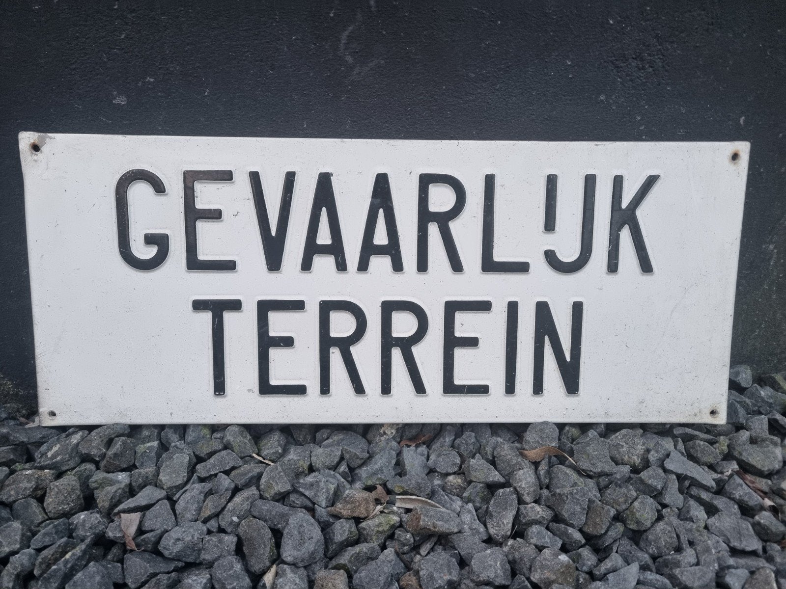 Oud metalen defensie bord !, Ophalen of Verzenden