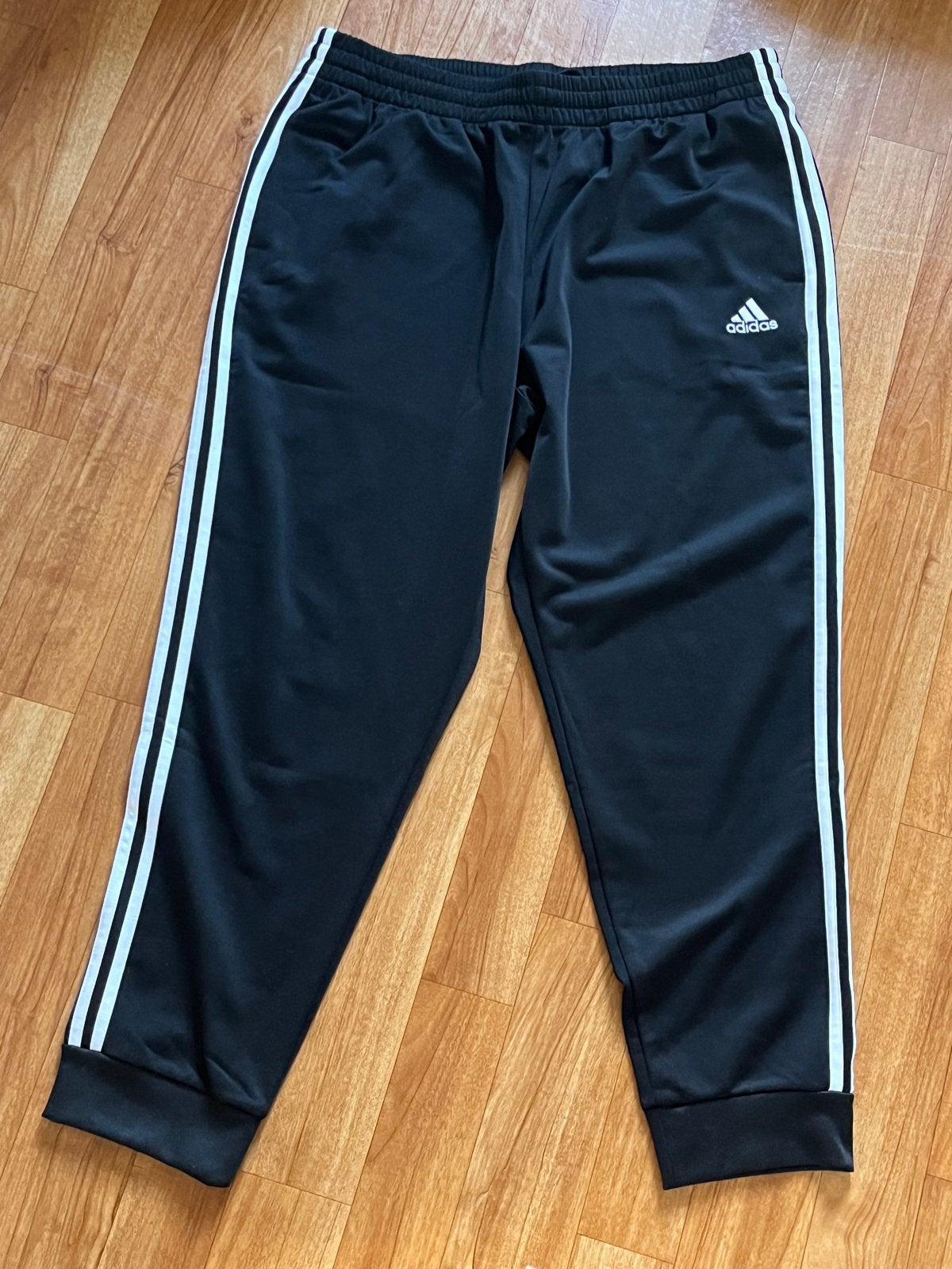 Adidas trainingsbroek - Zwart met witte strepen, Verzenden, Zwart, Overige maten, Zo goed als nieuw