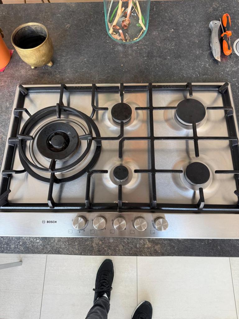 Bosch 5-pits gasfornuis, Witgoed en Apparatuur, Kookplaten, Ophalen, Vrijstaand, Gas, 5 kookzones of meer
