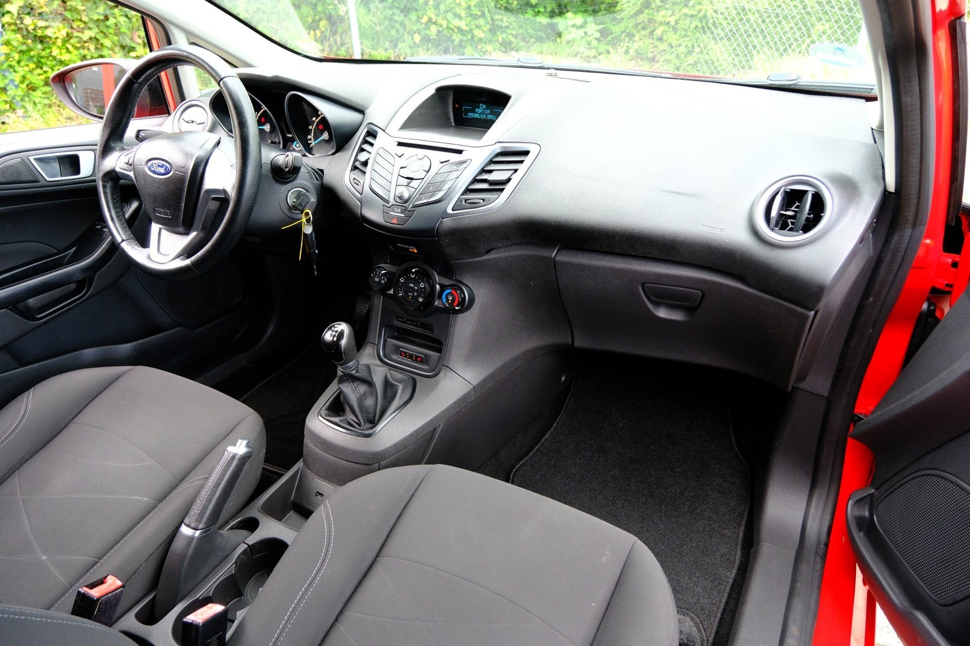Foto 5 van Ford Fiesta 1.0 Style Airco|Stoelverw|Voorruit verw