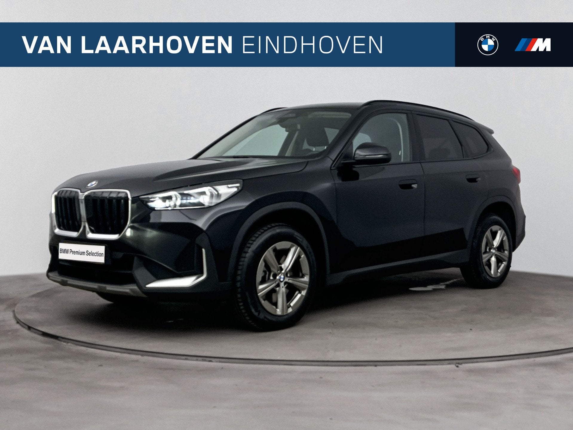 BMW X1 sDrive20i Automaat / Sportstoelen / Achteruitrijcamer, Auto's, Dealer onderhouden, Euro 6, 156 pk, Met garantie (alle)