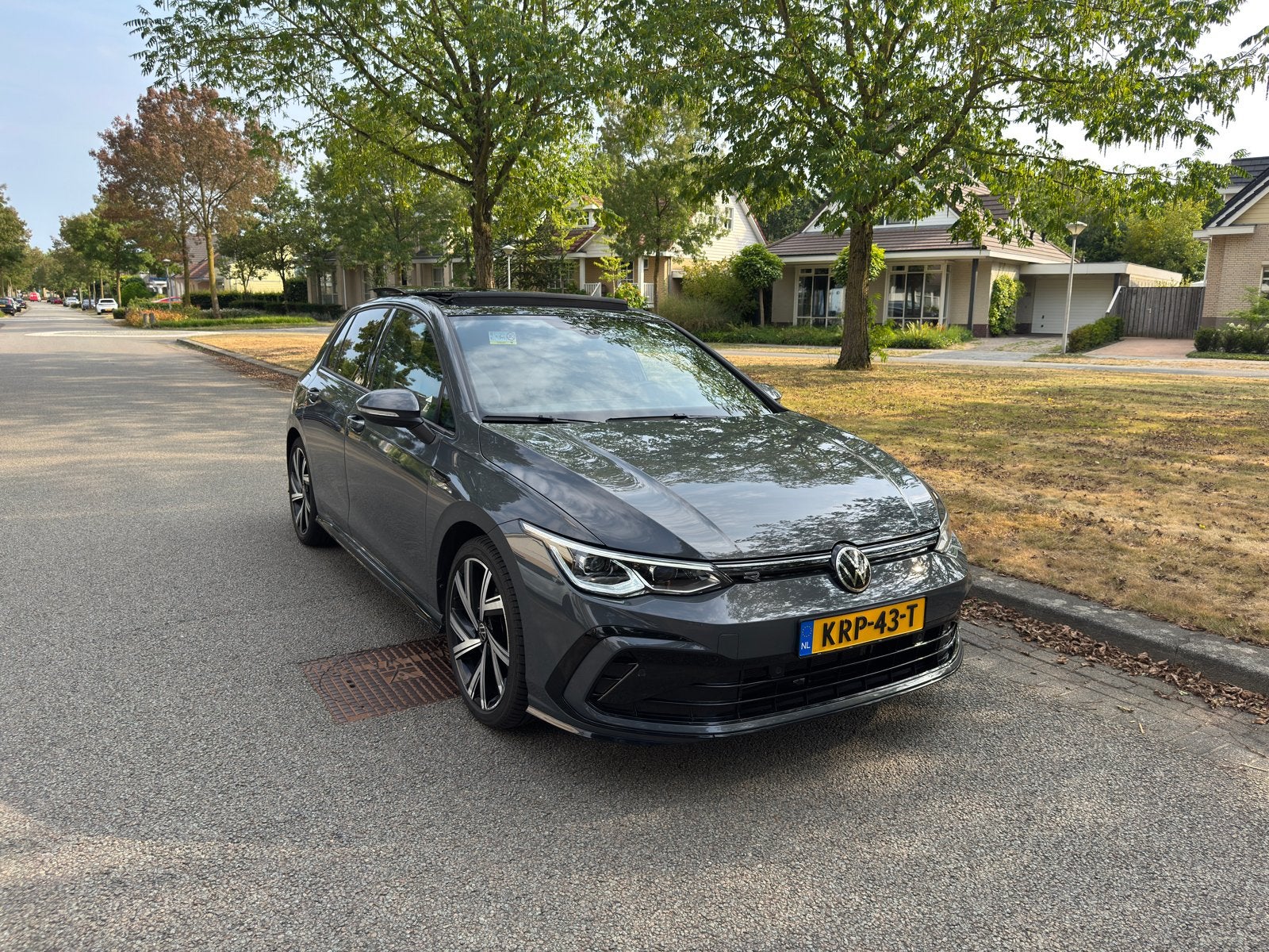 Volkswagen Golf 1.5 eTSI R-Line DSG Pano Harman IQ.Light, Auto's, Volkswagen, Bedrijf, Golf, ABS, Achteruitrijcamera, Adaptieve lichten