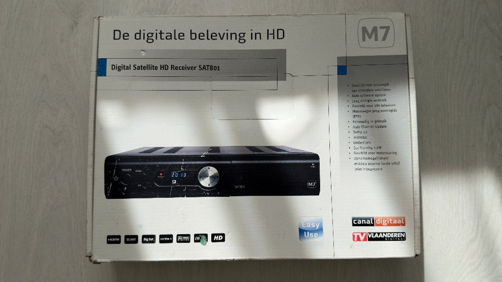 Schotelantenne met statief en satelliet ontvanger, Ophalen, Gebruikt