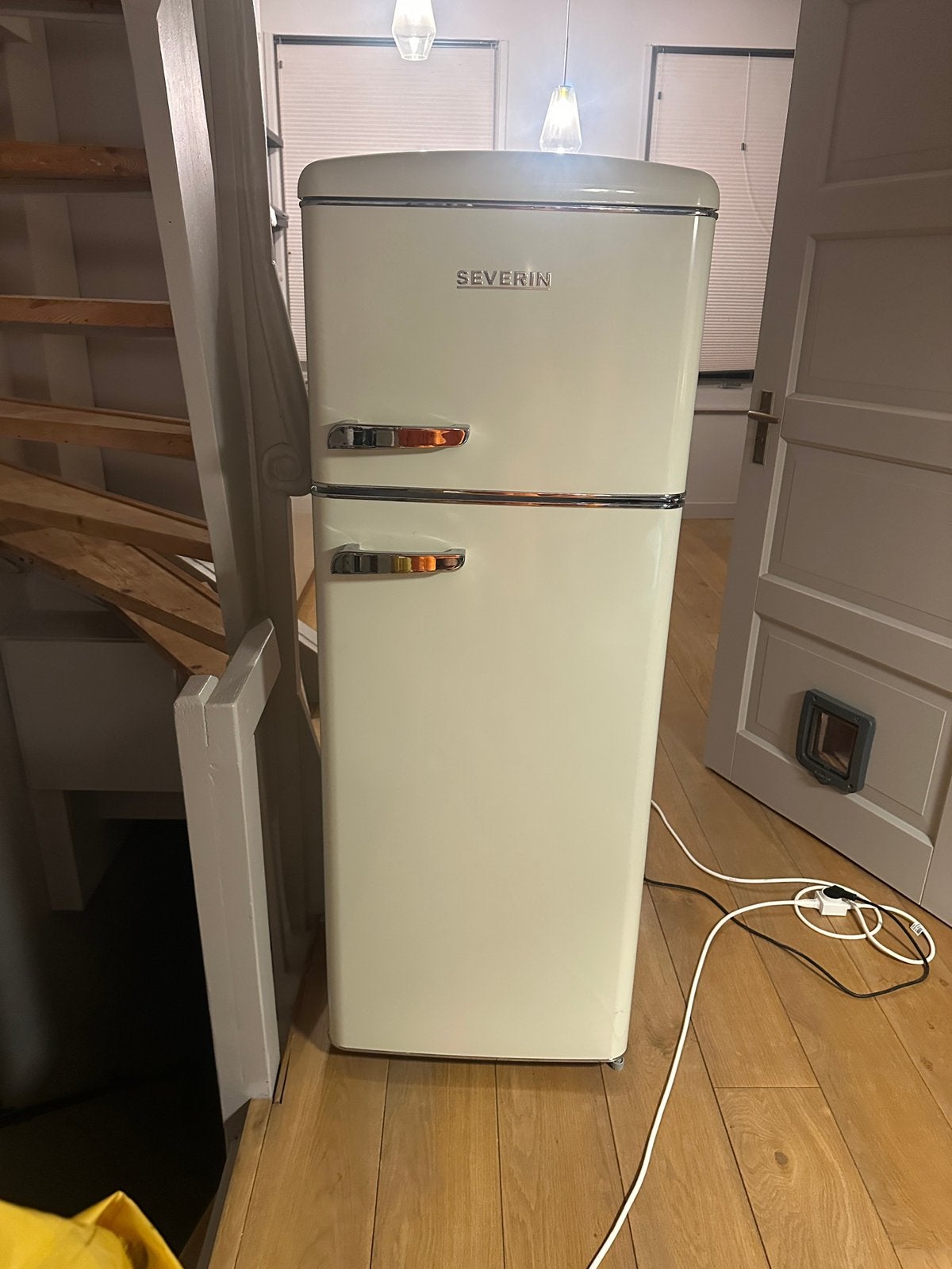 Severin Fridge Freezer combination 206L, 144cm, Ophalen of Verzenden, 140 tot 160 cm, Met vriesvak, Minder dan 75 liter