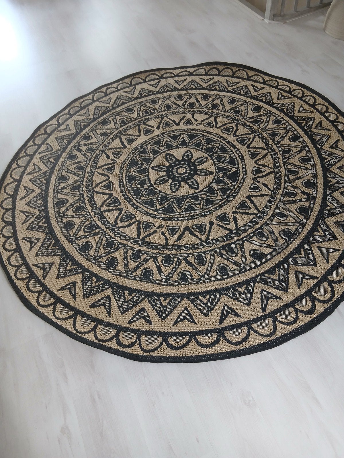 Te Koop, Huis en Inrichting, Stoffering | Tapijten en Kleden, Ophalen, Zo goed als nieuw, Rond, 200 cm of meer