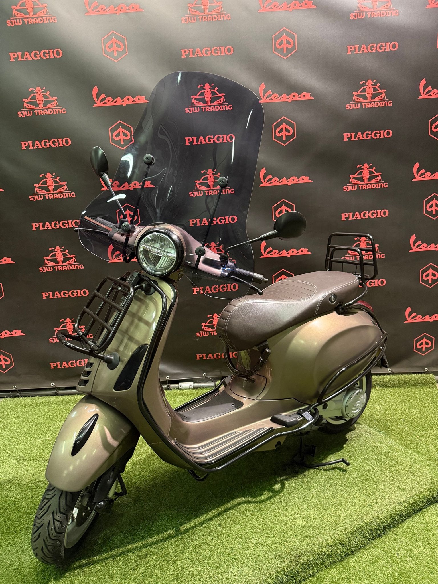 Vespa Primavera 2019 Brom! Beige / Full Option / Garantie!, -, Maximaal 45 km/u, -, Ophalen of Verzenden