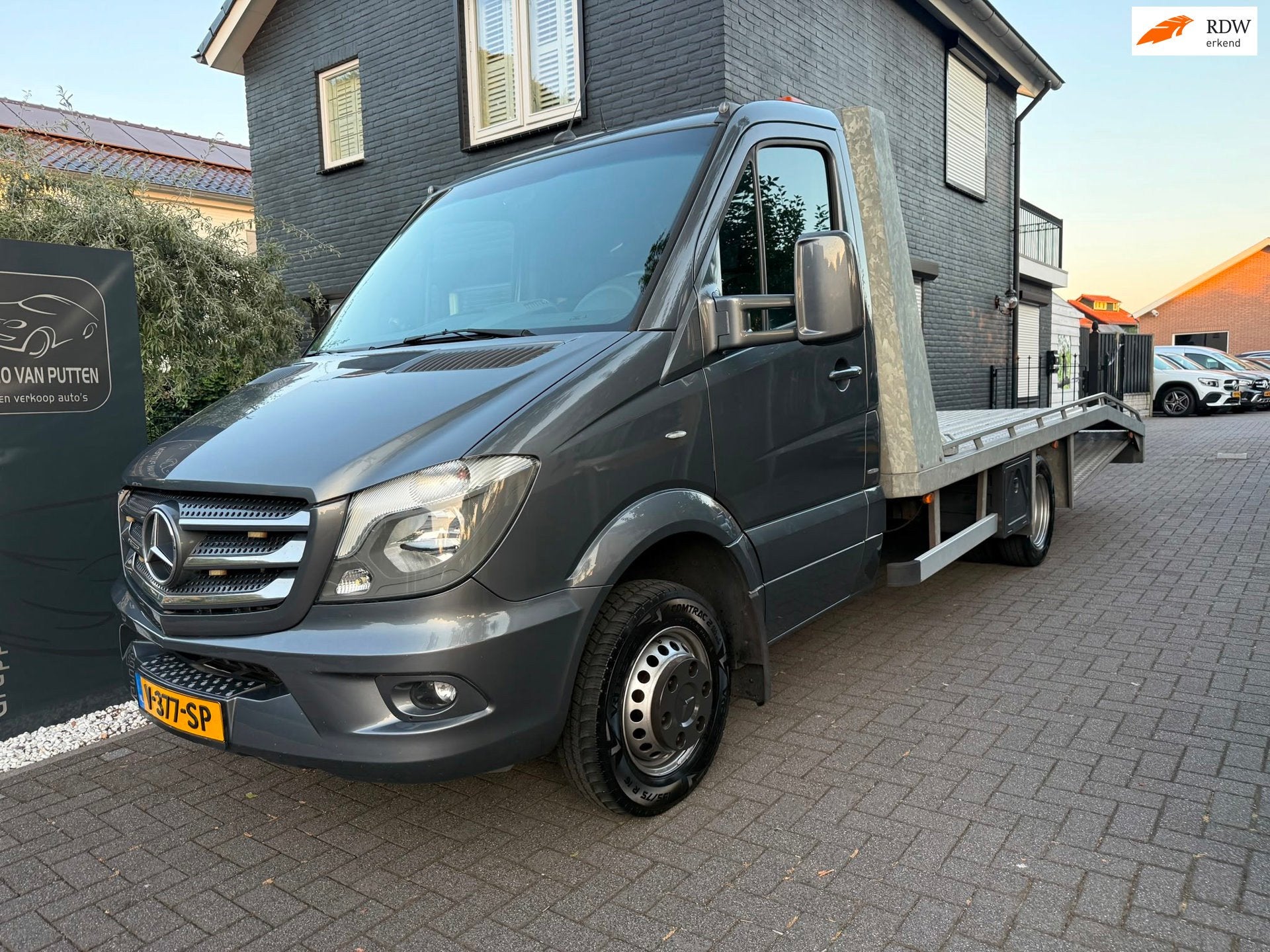 Mercedes-Benz Sprinter 516 CDI Automaat /Oprijwagen / Autotr, Euro 5, Achterwielaandrijving, Gebruikt, 4 cilinders